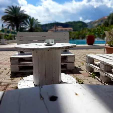 Hotel apartamentowy Al Borgo Village 3*