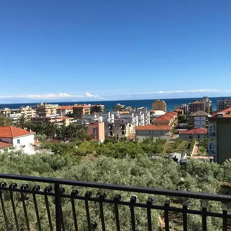 Al Borgo Village Hotel apartamentowy Pietra Ligure