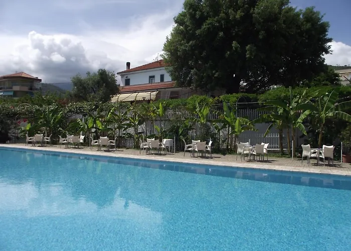 Apartahotel Al Borgo Village 3*